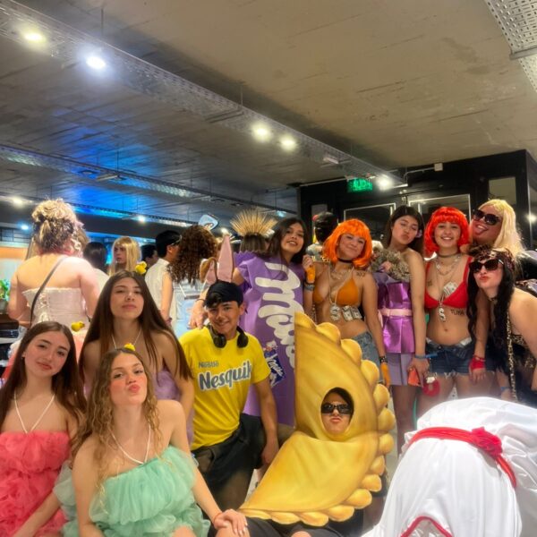 1759586689-Tcn8-3259bda4-5bab-4e6e-a742-663f5282913b